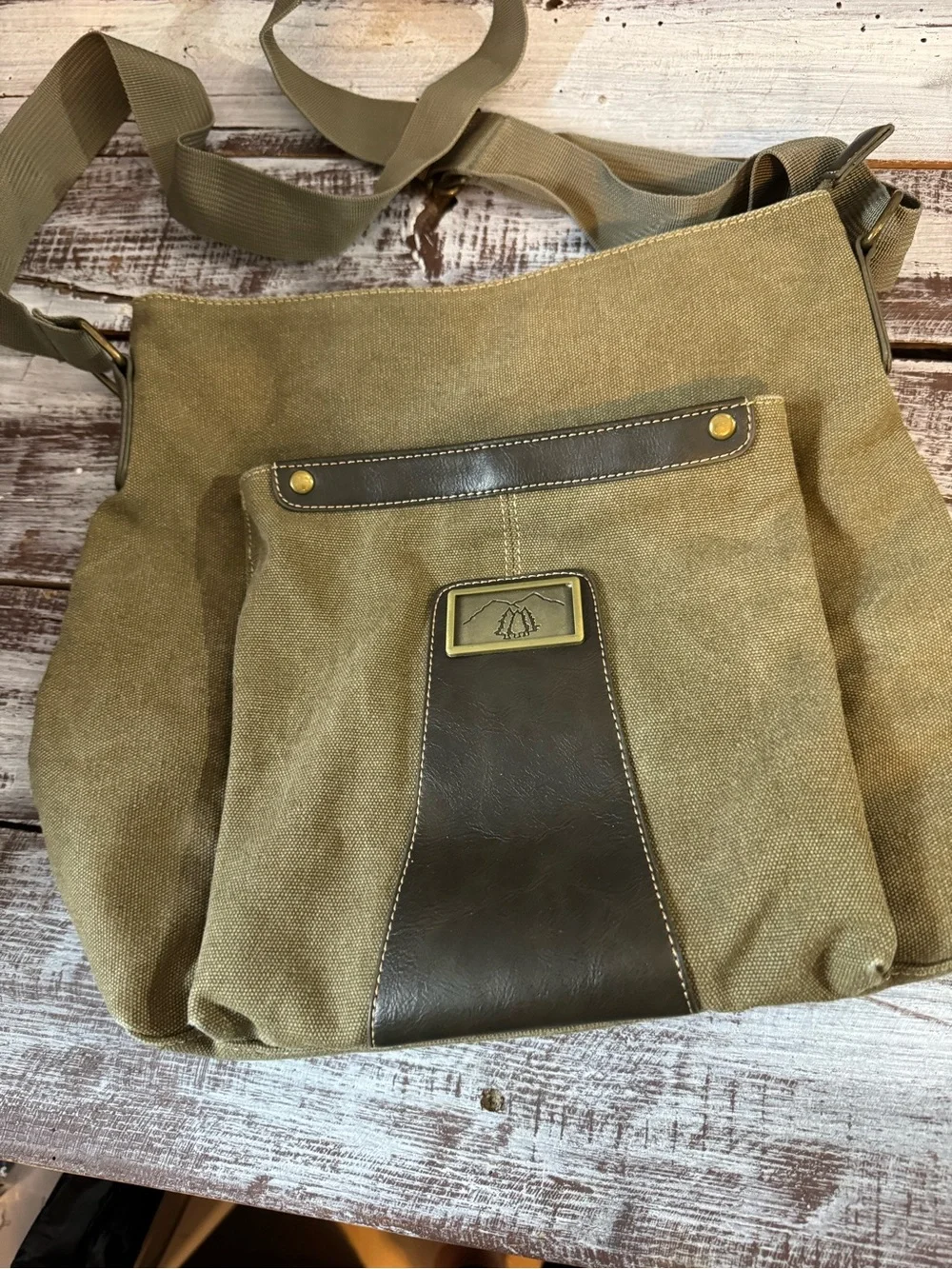 Canvas Crossbody Bag in Olive Green